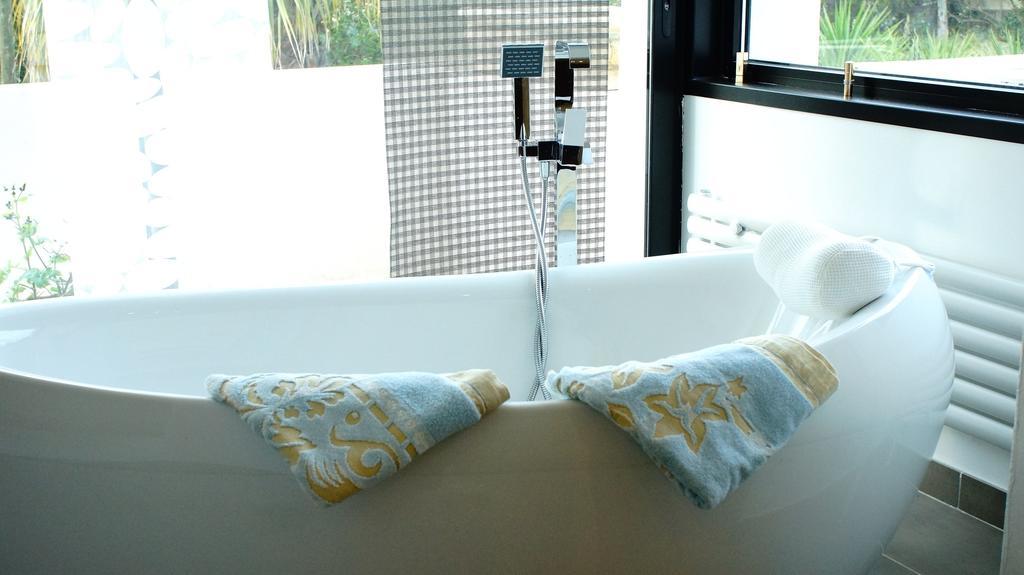 La Villa Blanche Sanary-sur-Mer Room photo