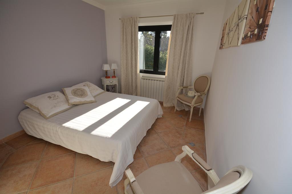La Villa Blanche Sanary-sur-Mer Exterior photo